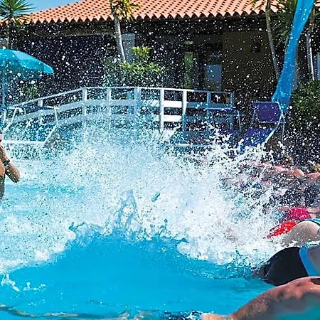 Secret Village 4* بودوني
